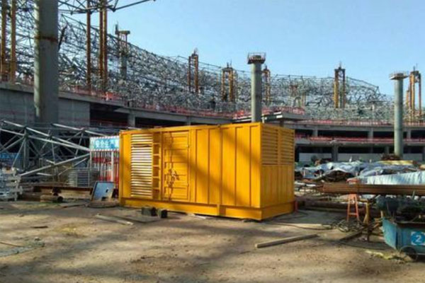 肇东发电机出租如何判断空气滤清器是否需要更换？
